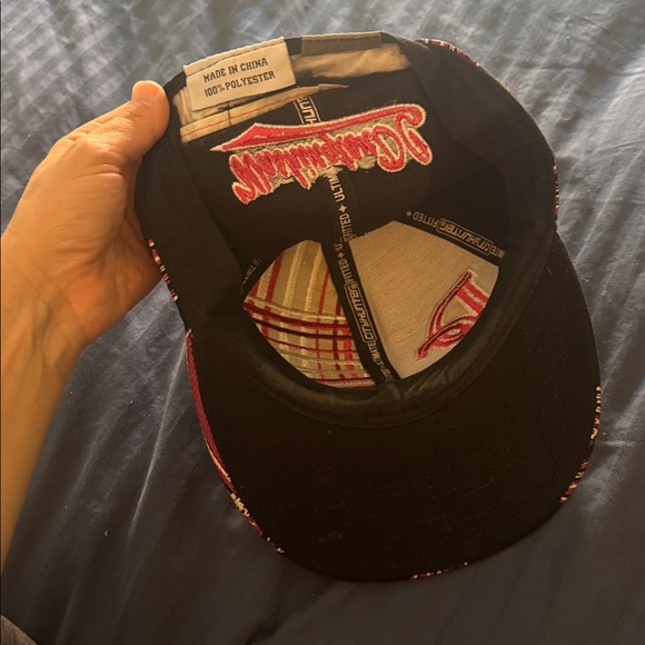 DC Black Snapback Pink, White Plaid Embroidery - Picture 7 of 8